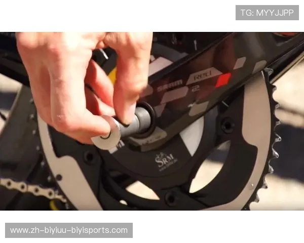 足球运动纳米科技在运动装备中带来的轻量化与智能化革新如何体现